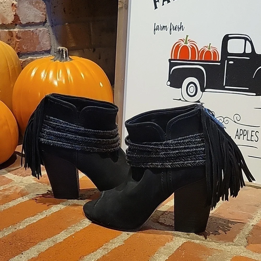 BCBGeneration open toe fringe black 3 1/2 in heel ankle boots with braid details